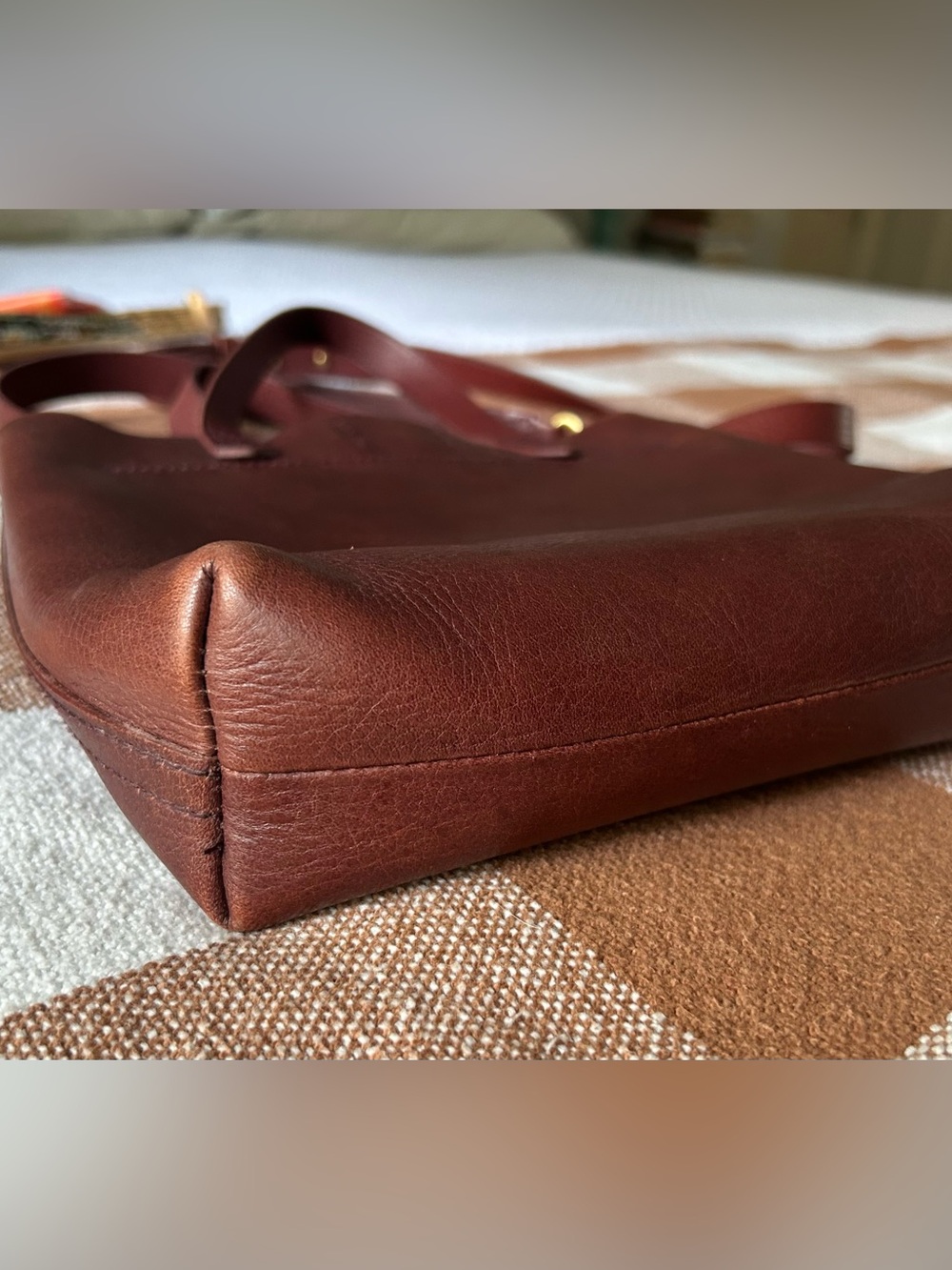 Madewell Small Transport Tote Crossbody in Dark Cabernet - Picture 3 of 6